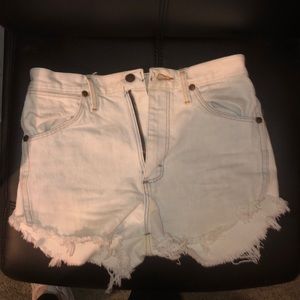 Wrangler Size 29x34 Light Washed Shorts